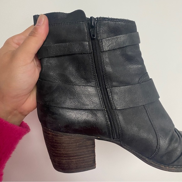 [WIDE WIDTH] Naya block heel leather “Virtue” bootie - Picture 2 of 5